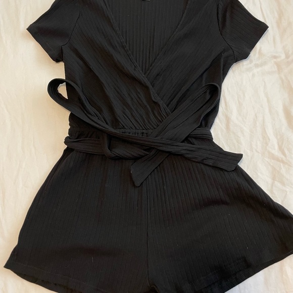 Surplice Neck Rib-Knit Belted Romper - Picture 2 of 4